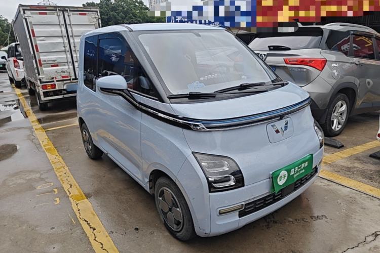 Used Wuling Air ev 2023 - Four Seats - Advanced Edition Front Right 45 Deg