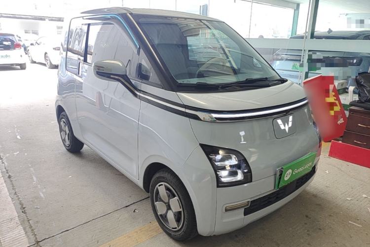 Used Wuling Air ev 2023 - Four Seats - Advanced Edition Front Right 45 Deg