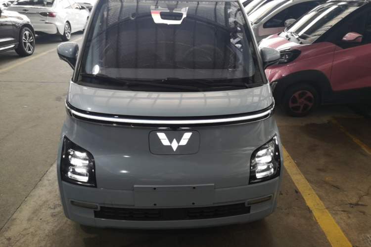 Used Wuling Air ev 2023 - Four Seats - Advanced Edition Front