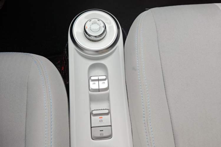 Used Wuling Air ev 2023 - Four Seats - Standard Edition Gear Lever