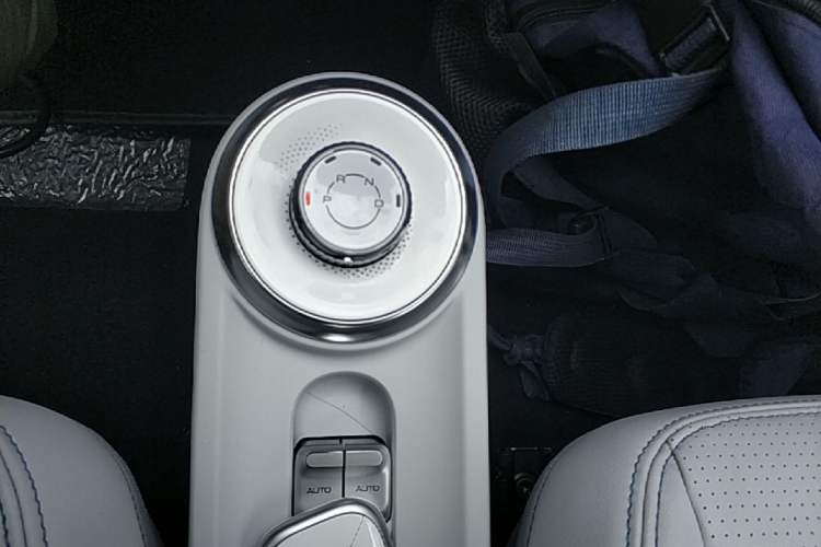 Used Wuling Air ev 2023 - Four Seats - Advanced Edition Gear Lever