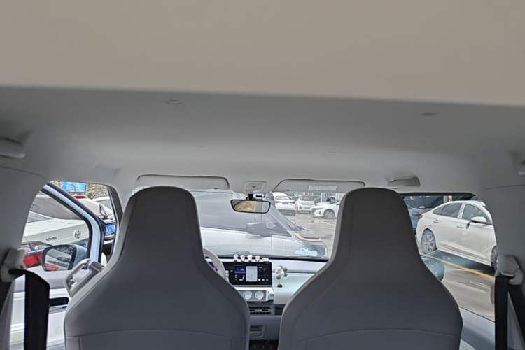 Used Wuling Air ev 2023 - Four Seats - Advanced Edition Headliner