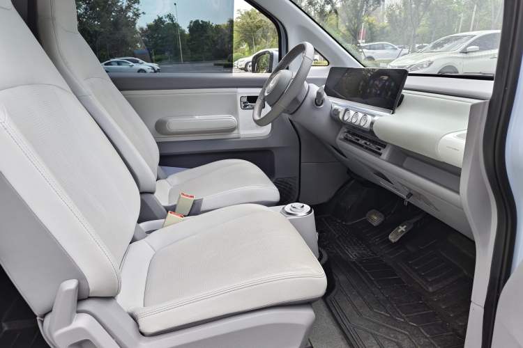 Used Wuling Air ev 2023 - Four Seats - Advanced Edition Interior 2