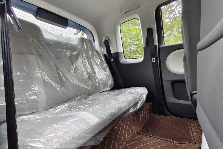 Used Wuling Air ev 2023 - Four Seats - Standard Edition Interior 6