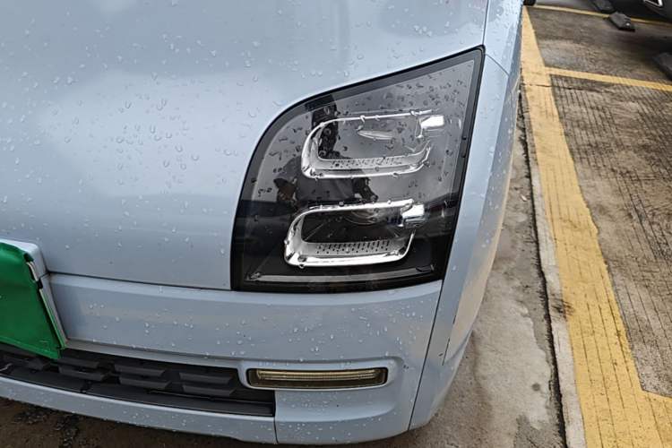 Used Wuling Air ev 2023 - Four Seats - Advanced Edition Left Front Headlight