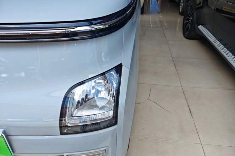 Used Wuling Air ev 2023 - Four Seats - Standard Edition Left Front Headlight