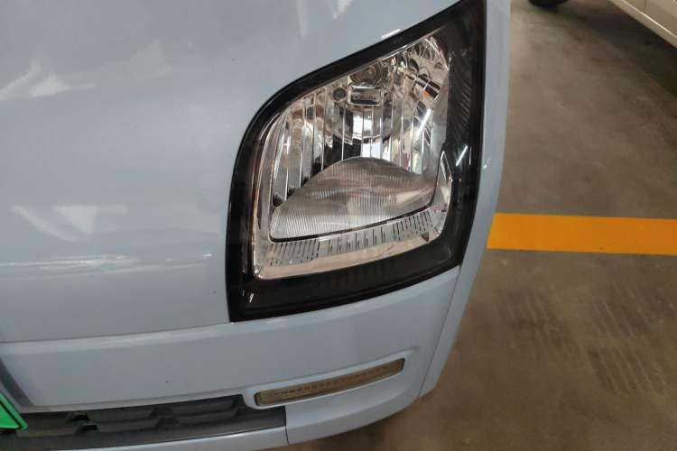 Used Wuling Air ev 2023 - Four Seats - Standard Edition Left Front Headlight