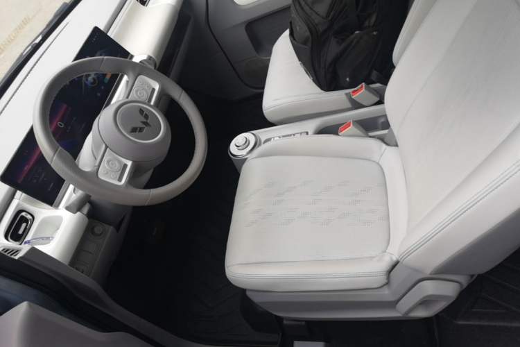Used Wuling Air ev 2023 - Four Seats - Advanced Edition Left Front Seat