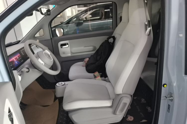 Used Wuling Air ev 2023 - Four Seats - Advanced Edition Left Front Seat