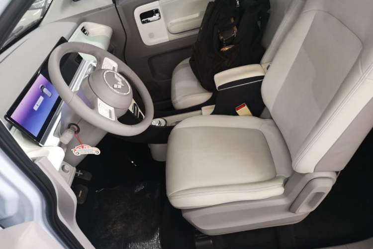 Used Wuling Air ev 2023 - Four Seats - Advanced Edition Left Front Seat