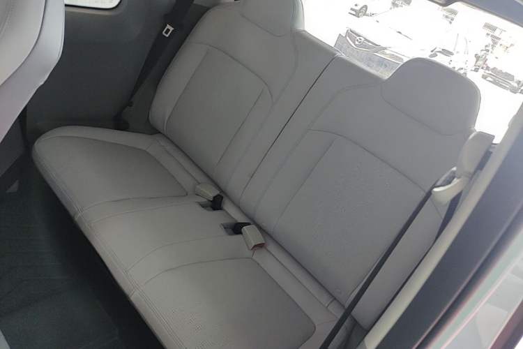 Used Wuling Air ev 2023 - Four Seats - Advanced Edition Left Rear Seat