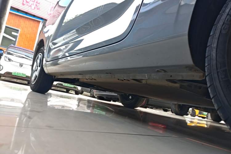 Used Wuling Air ev 2023 - Four Seats - Standard Edition Left Side Sill