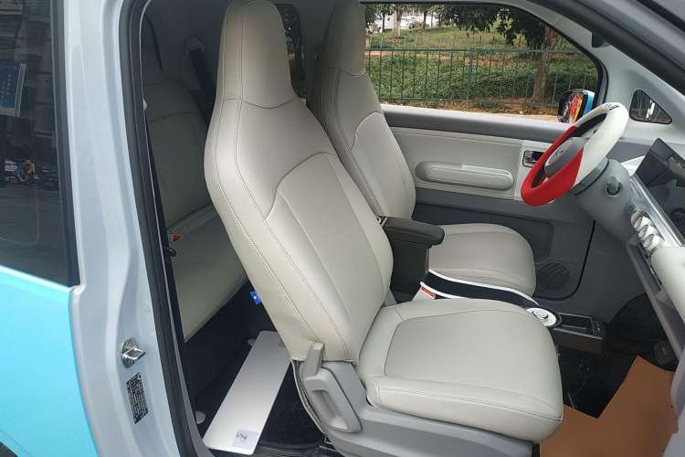 Used Wuling Air ev 2023 - Four Seats - Advanced Edition Right Front Seat