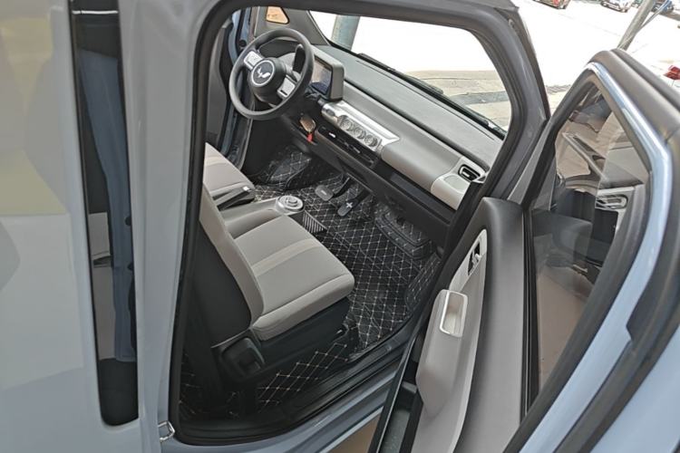 Used Wuling Air ev 2023 – Two-Seater - Standard Edition Right Front Seat