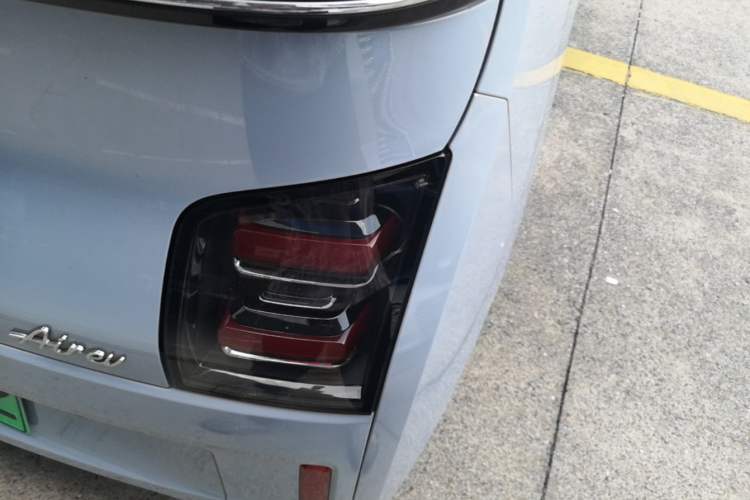 Used Wuling Air ev 2023 - Four Seats - Advanced Edition Right Rear Taillight