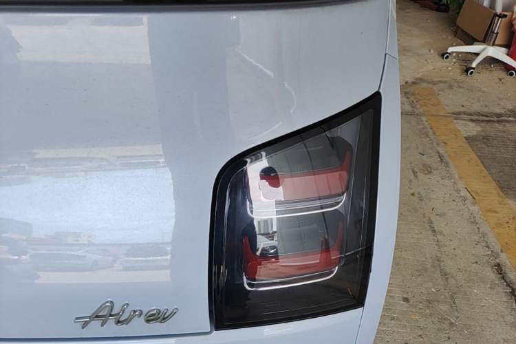Used Wuling Air ev 2023 - Four Seats - Advanced Edition Right Rear Taillight