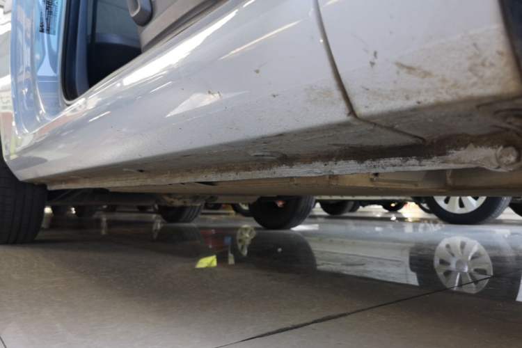 Used Wuling Air ev 2023 - Four Seats - Advanced Edition Right Side Sill