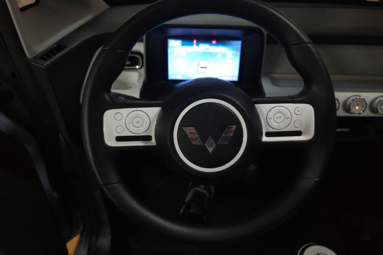 Used Wuling Air ev 2023 - Four Seats - Standard Edition Steering Wheel