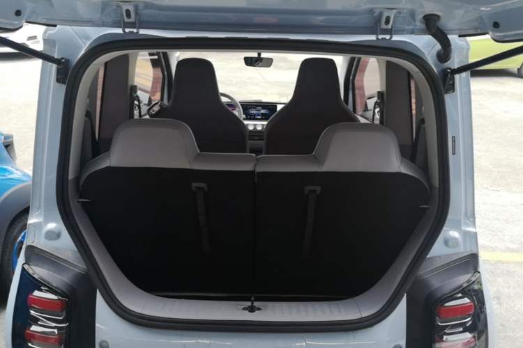 Used Wuling Air ev 2023 - Four Seats - Advanced Edition Trunk