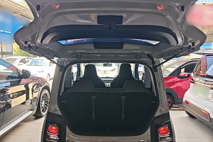 Used Wuling Air ev 2023 - Four Seats - Standard Edition Trunk