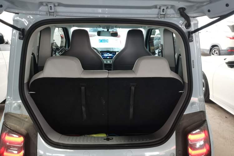 Used Wuling Air ev 2023 - Four Seats - Advanced Edition Trunk