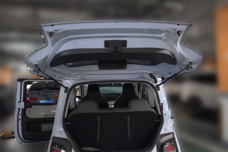 Used Wuling Air ev 2023 - Four Seats - Standard Edition Trunk