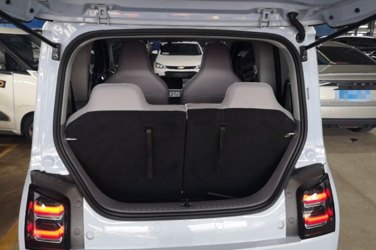 Used Wuling Air ev 2023 - Four Seats - Advanced Edition Trunk