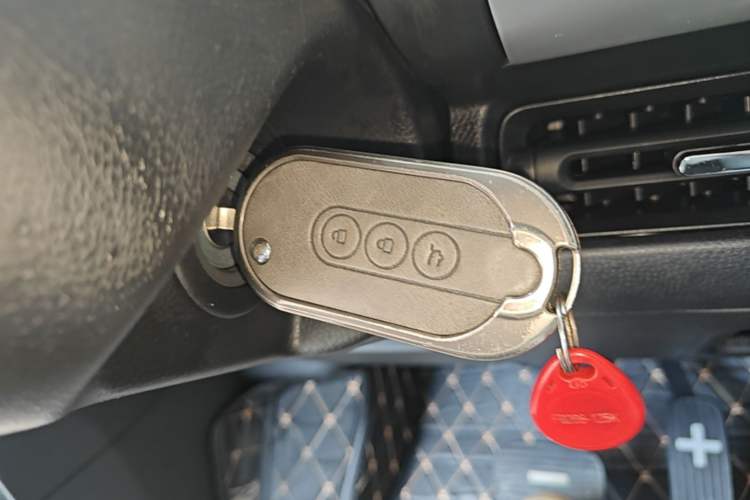 Used Wuling Air ev 2023 – Two-Seater - Standard Edition Vehicle Key