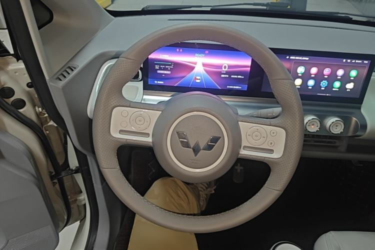 Used Wuling Air ev 2023 - Four Seats - Advanced Edition Steering Wheel