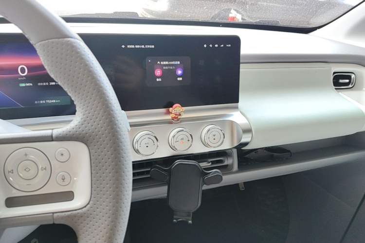 Used Wuling Air ev 2023 - Four Seats - Advanced Edition Audio And AC Panel