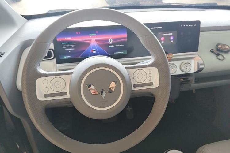 Used Wuling Air ev 2023 - Four Seats - Advanced Edition Center Console