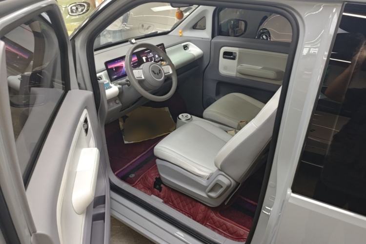 Used Wuling Air ev 2023 - Four Seats - Advanced Edition Driver Seat