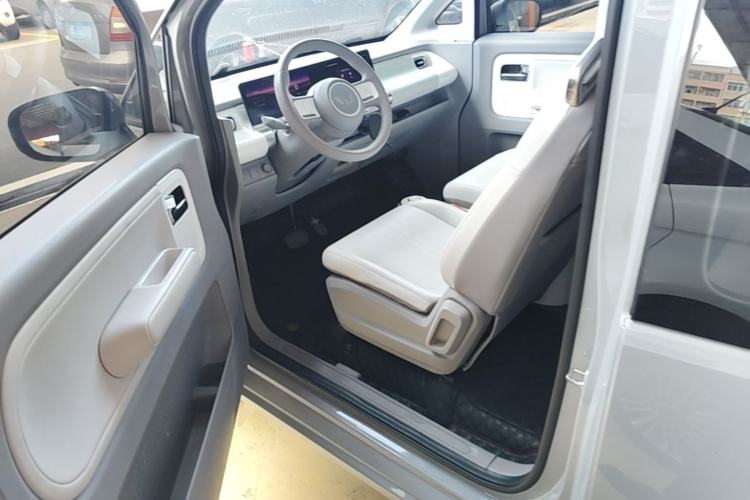 Used Wuling Air ev 2023 - Four Seats - Advanced Edition Driver Seat
