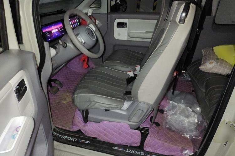 Used Wuling Air ev 2023 - Four Seats - Advanced Edition Driver Seat