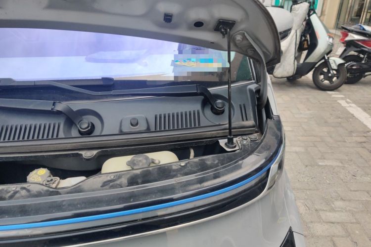 Used Wuling Air ev 2023 - Four Seats - Advanced Edition Engine Bay Left