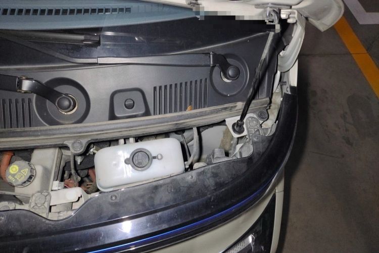 Used Wuling Air ev 2023 - Four Seats - Advanced Edition Engine Bay Left