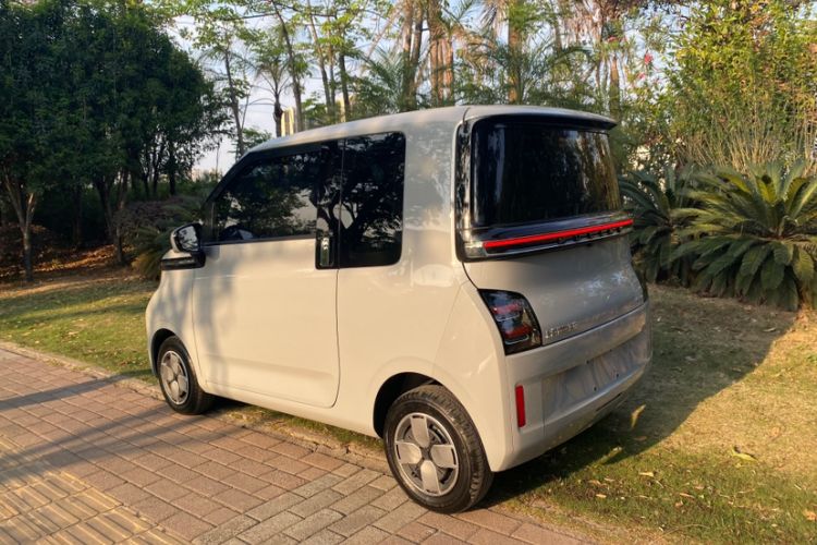 Used Wuling Air ev 2023 - Four Seats - Advanced Edition Exterior 4