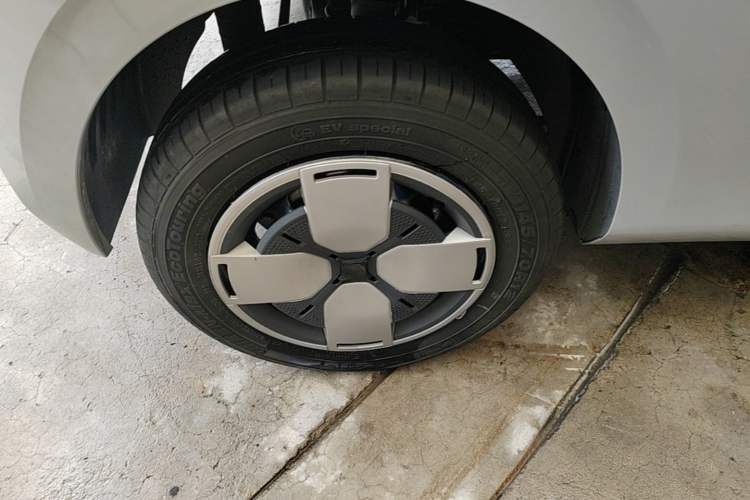 Used Wuling Air ev 2023 - Four Seats - Advanced Edition Exterior 5
