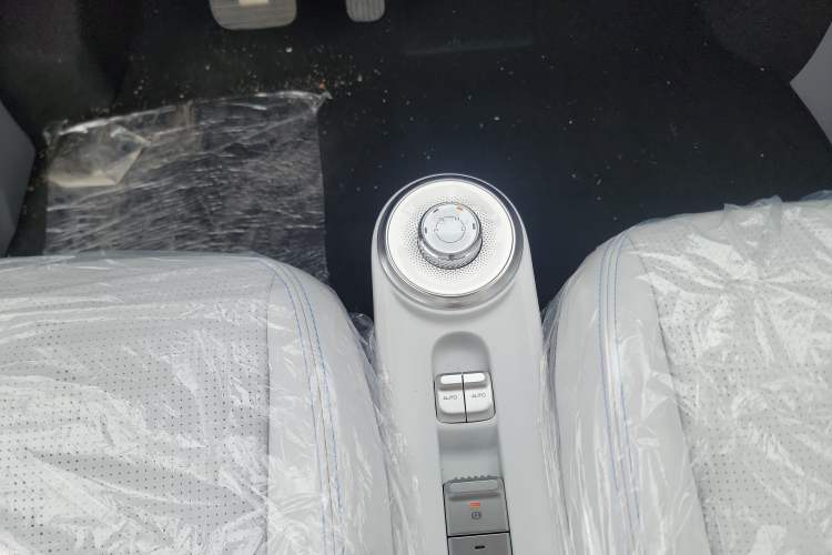 Used Wuling Air ev 2023 - Four Seats - Advanced Edition Gear Lever