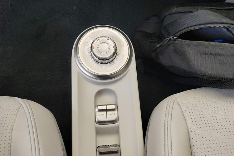 Used Wuling Air ev 2023 - Four Seats - Advanced Edition Gear Lever