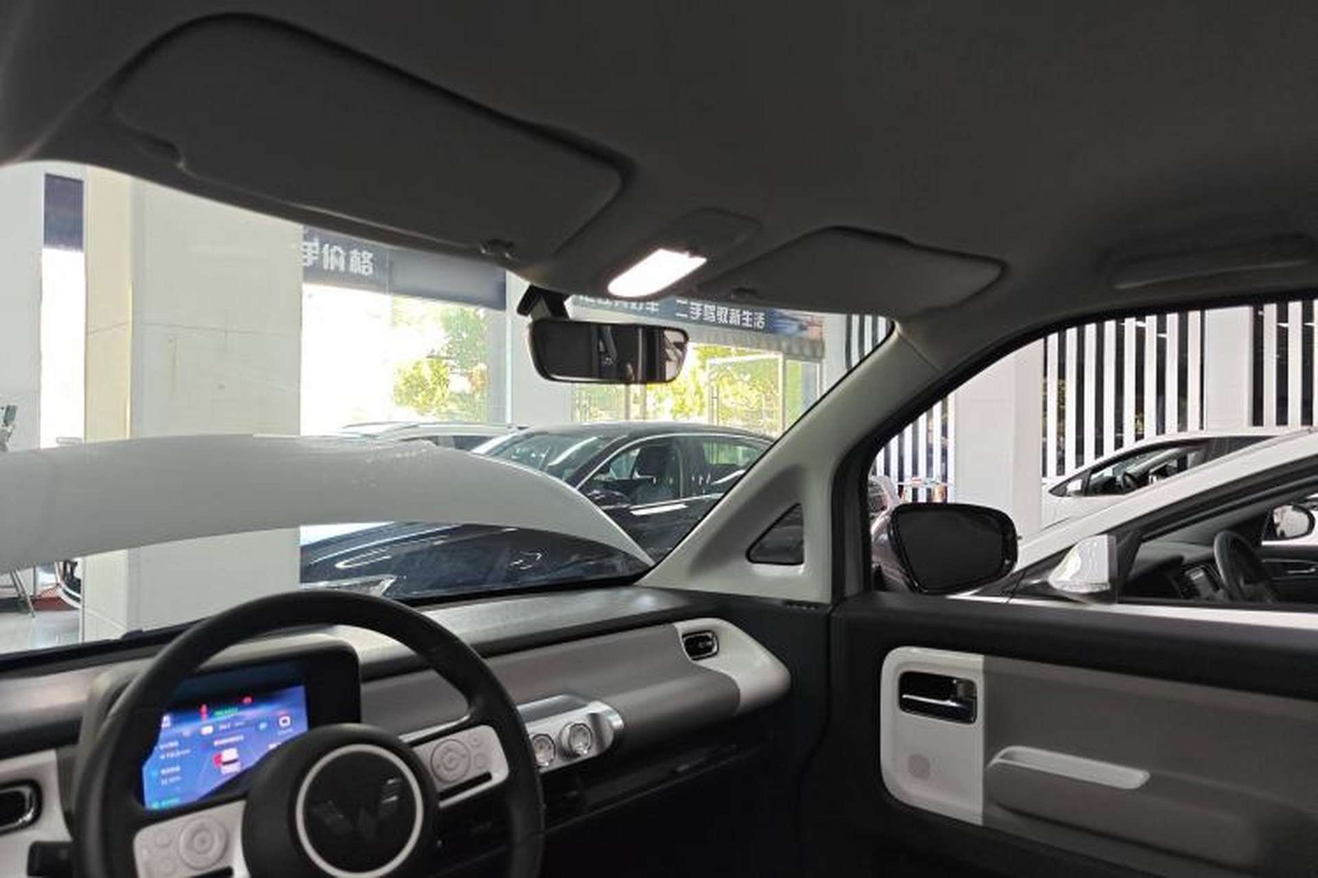 Used Wuling Air ev 2023 - Four Seats - Standard Edition Headliner