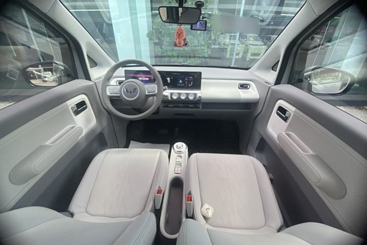 Used Wuling Air ev 2023 - Four Seats - Advanced Edition Interior 2