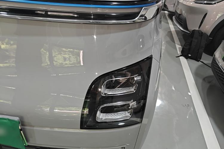 Used Wuling Air ev 2023 - Four Seats - Advanced Edition Left Front Headlight