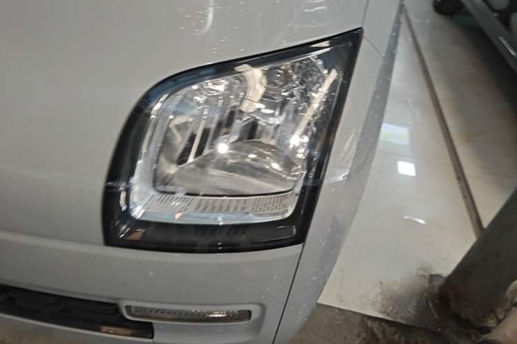 Used Wuling Air ev 2023 - Four Seats - Standard Edition Left Front Headlight