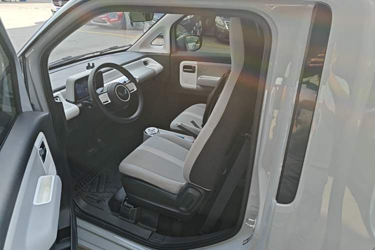 Used Wuling Air ev 2023 – Two-Seater - Standard Edition Left Front Seat