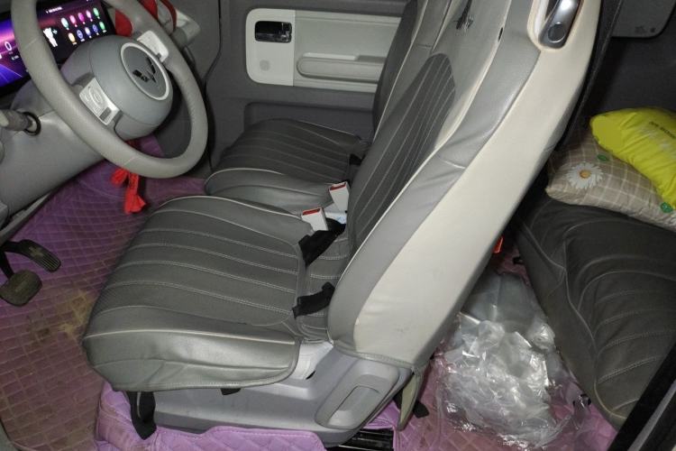 Used Wuling Air ev 2023 - Four Seats - Advanced Edition Left Front Seat