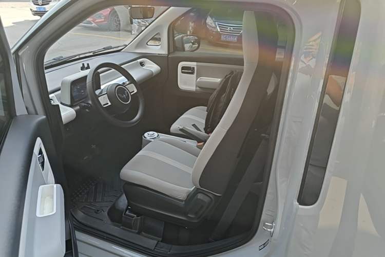 Used Wuling Air ev 2023 – Two-Seater - Standard Edition Left Rear Seat