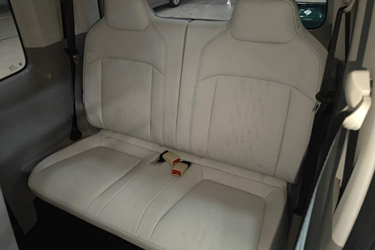 Used Wuling Air ev 2023 - Four Seats - Advanced Edition Left Rear Seat