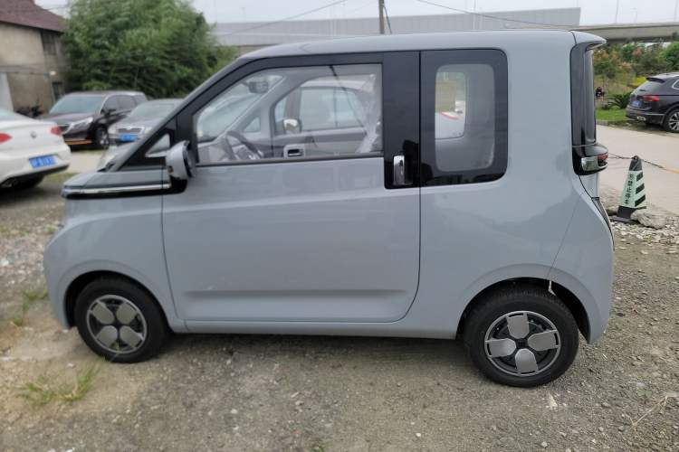 Used Wuling Air ev 2023 - Four Seats - Advanced Edition Left Side