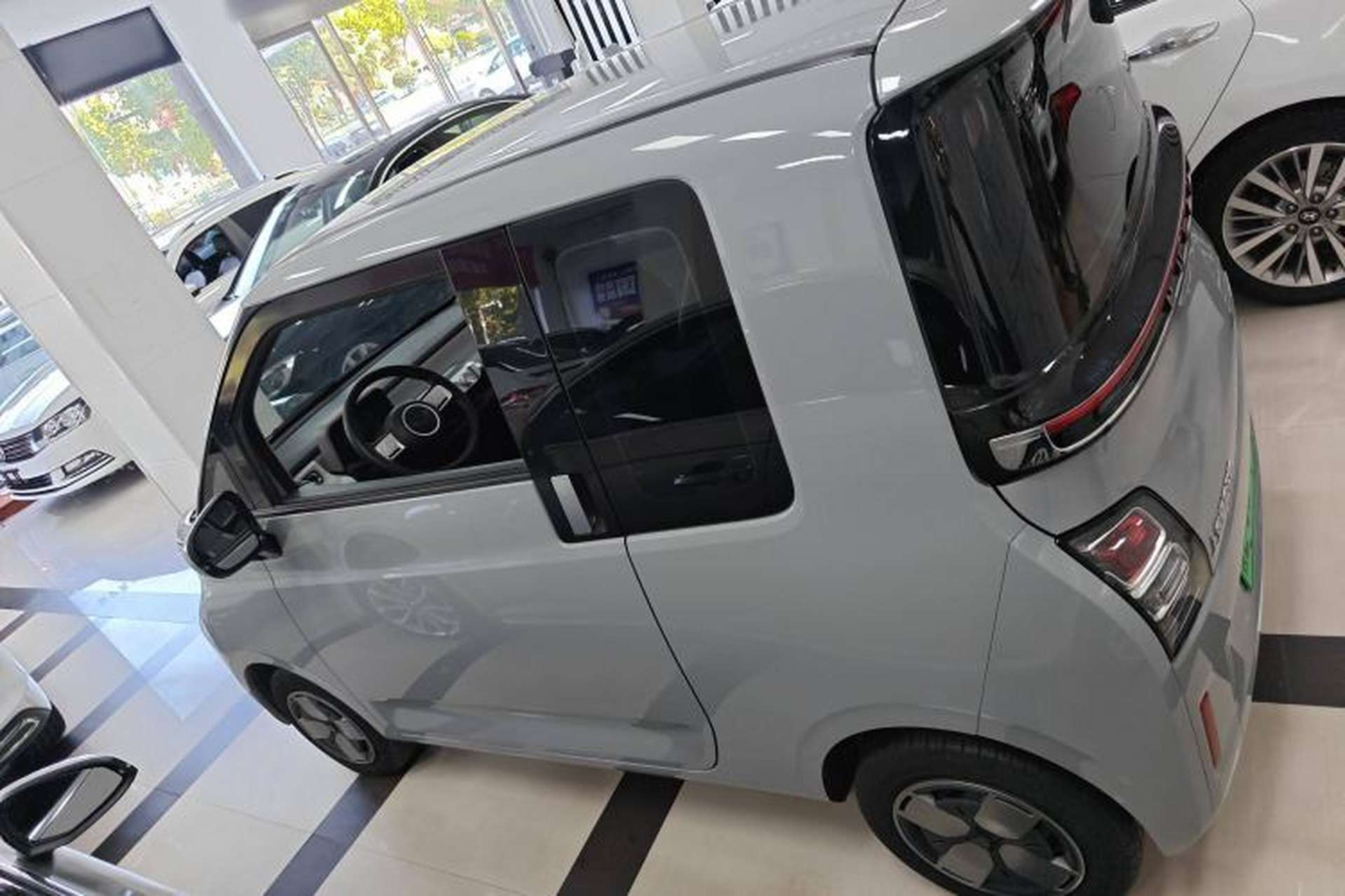 Used Wuling Air ev 2023 - Four Seats - Standard Edition Left Side